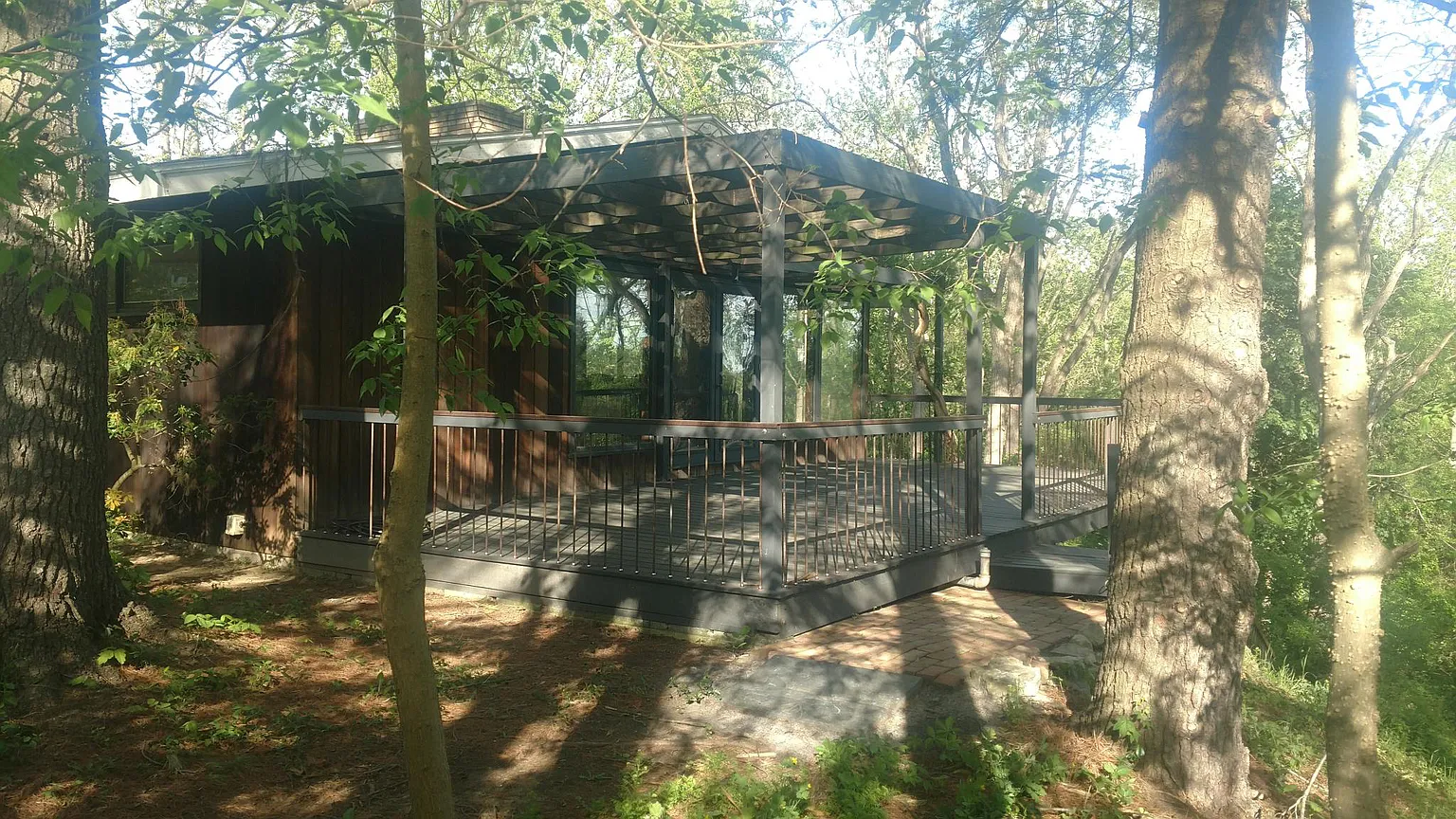 To go in introduction of full article first picture Kingwood deck restored.webp